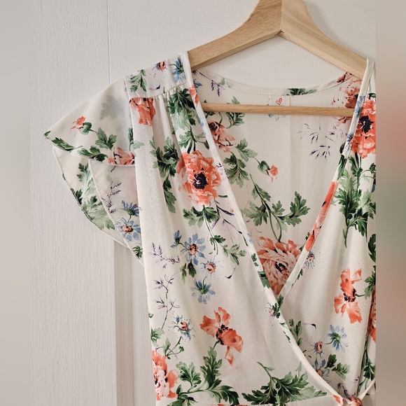 White Floral Wrap Dress Small - Picture 3 of 4